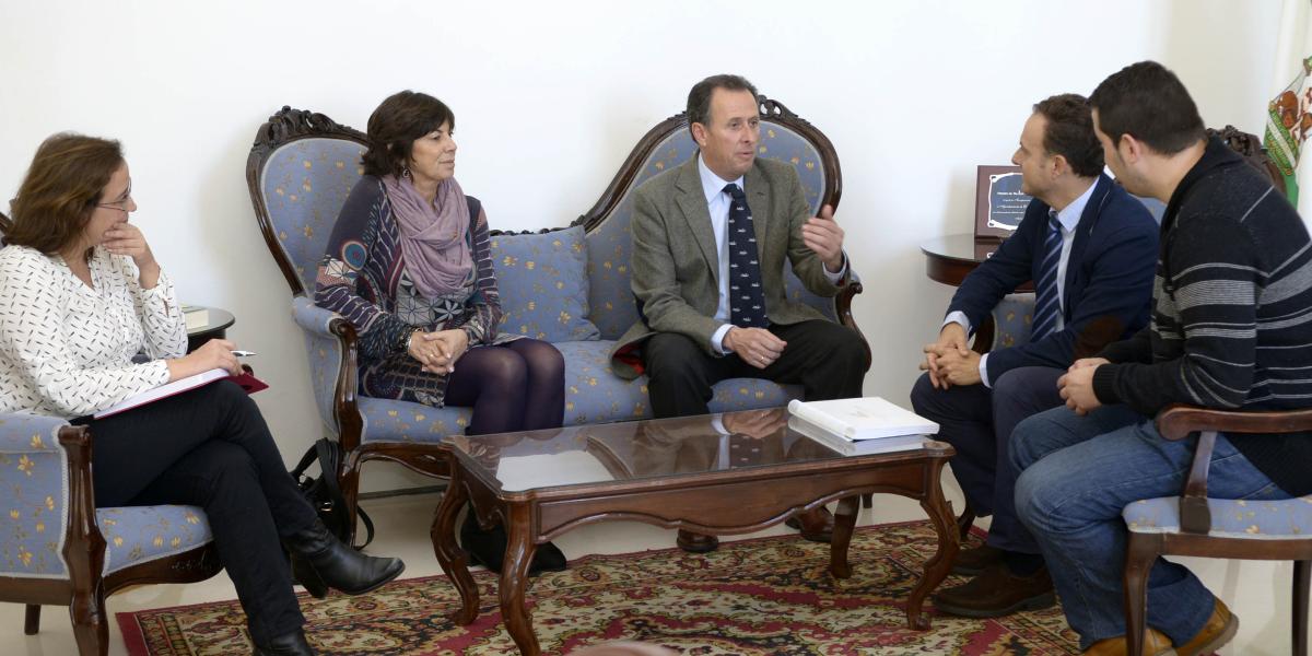 Reunión con Rafael Román.