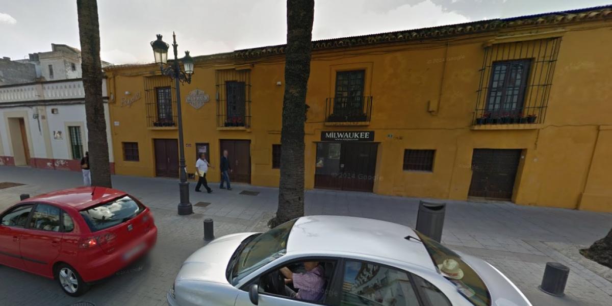 Avenida Micaela Aramburu