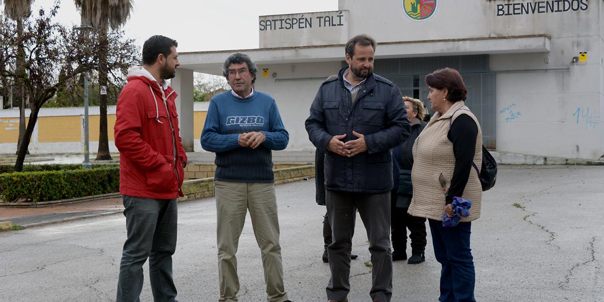 PA se reúne con los vecinos de Los Milagros para conocer sus necesidades