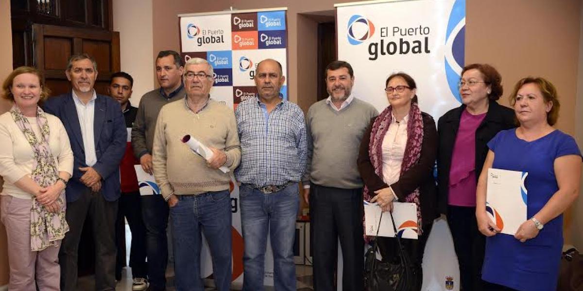 El Puerto Global cede ordenadores a colectivos de la ciudad