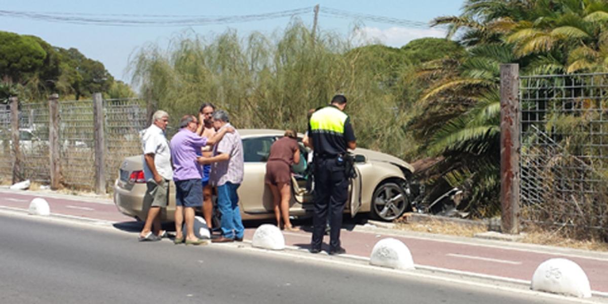 Accidente en la avenida del Mar.