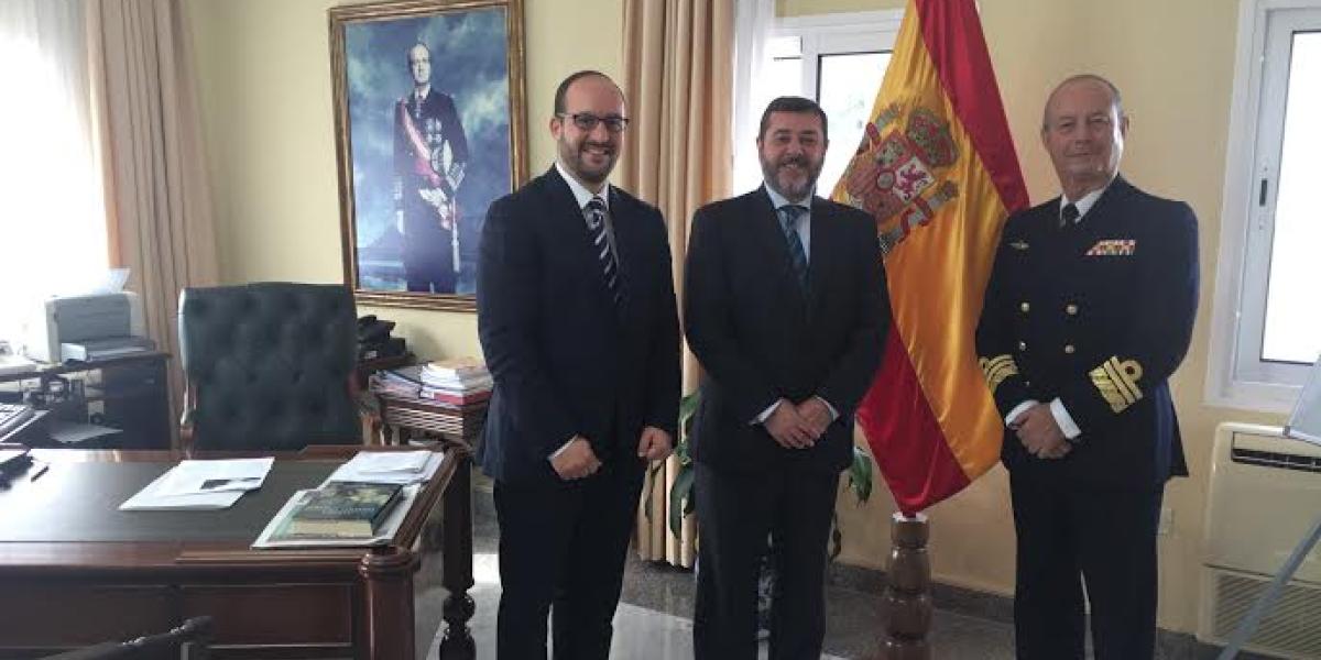 PP y autoridades militares.