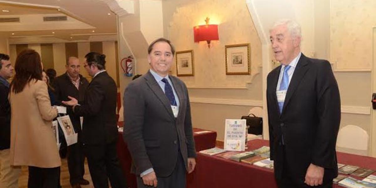 Raúl Capdevila en la campaña "A Cádiz en Tren".
