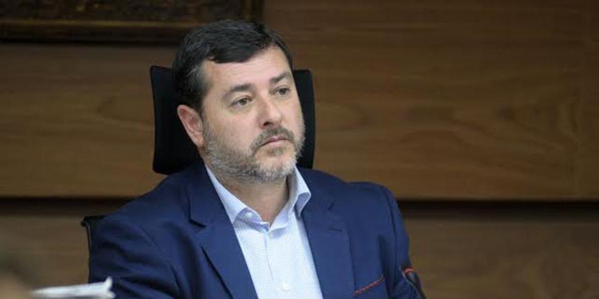 Alfonso Candón presidiendo su primer Pleno como alcalde.