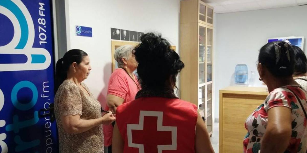 Visita a Radio Puerto de la Cruz Roja.