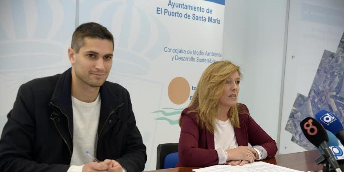 Ángel González y Carmen Ojeda.