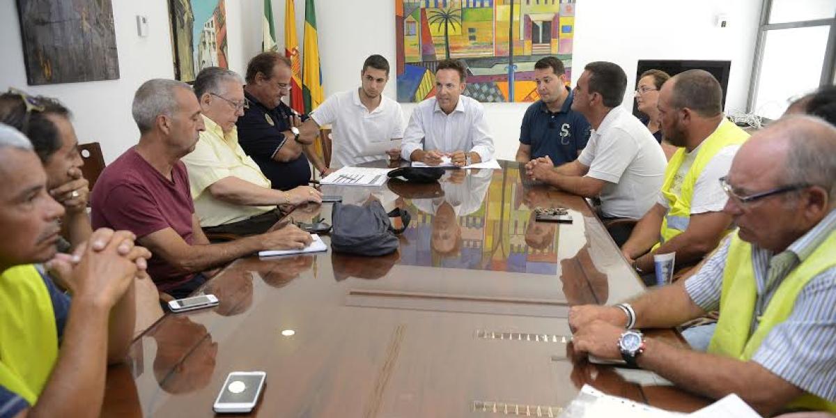 Reunión con los aparcacoches.