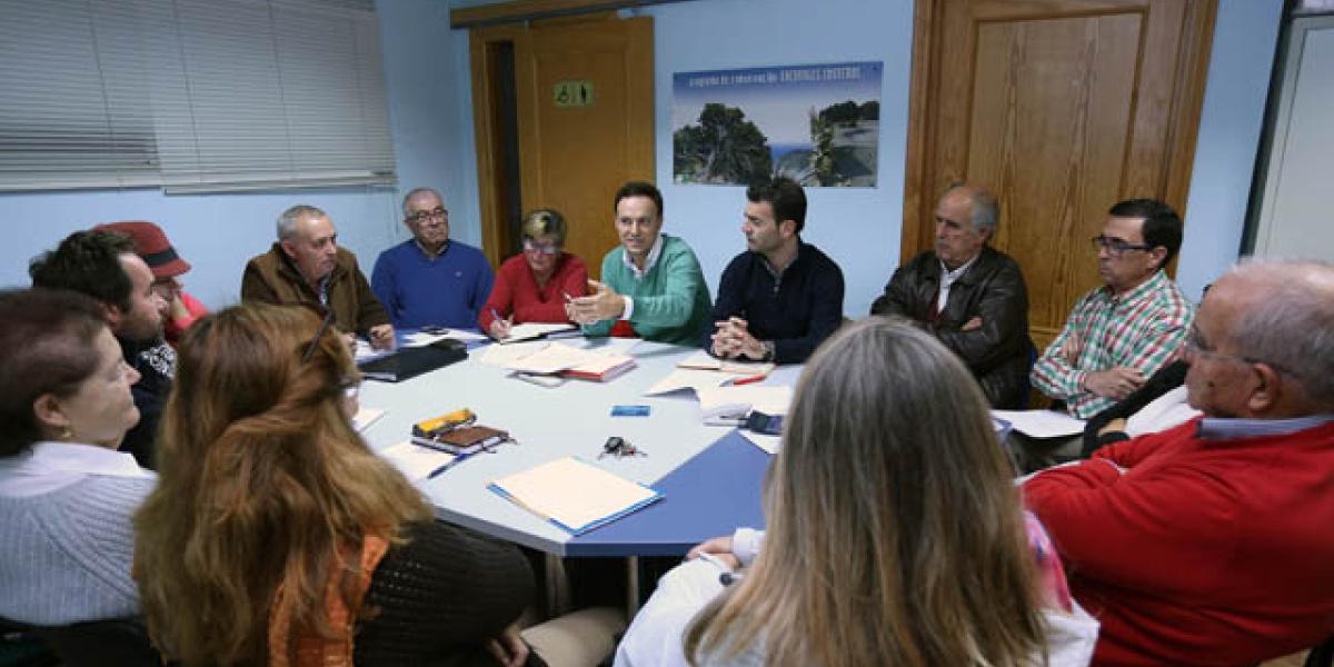 Reunión entre el PSOE y la Flave.