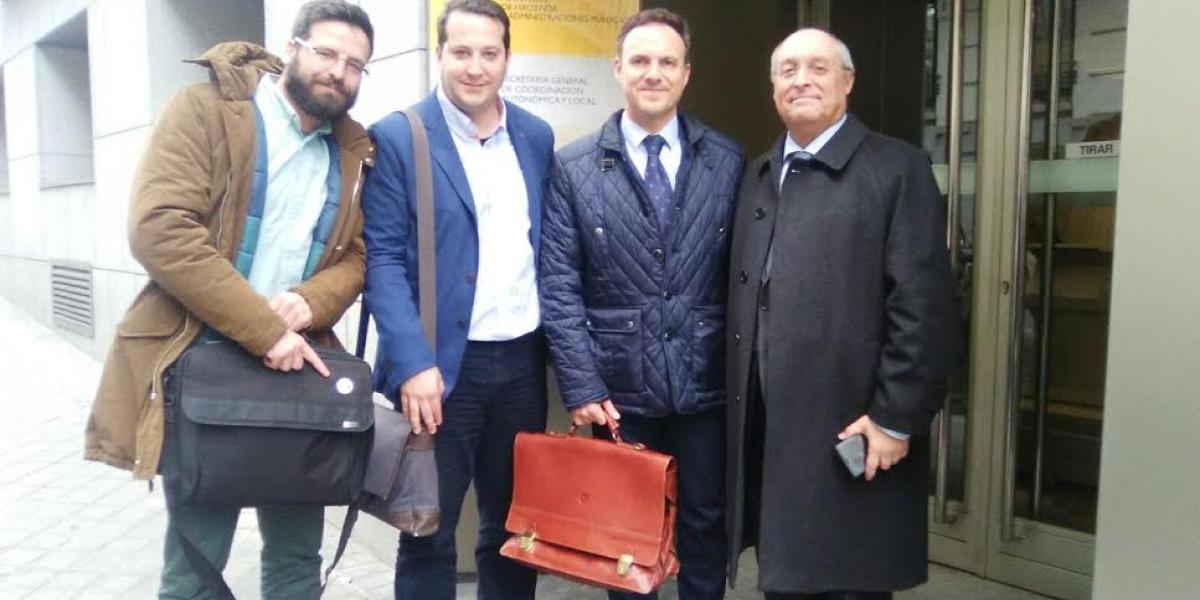 Reunión en Ministerio.