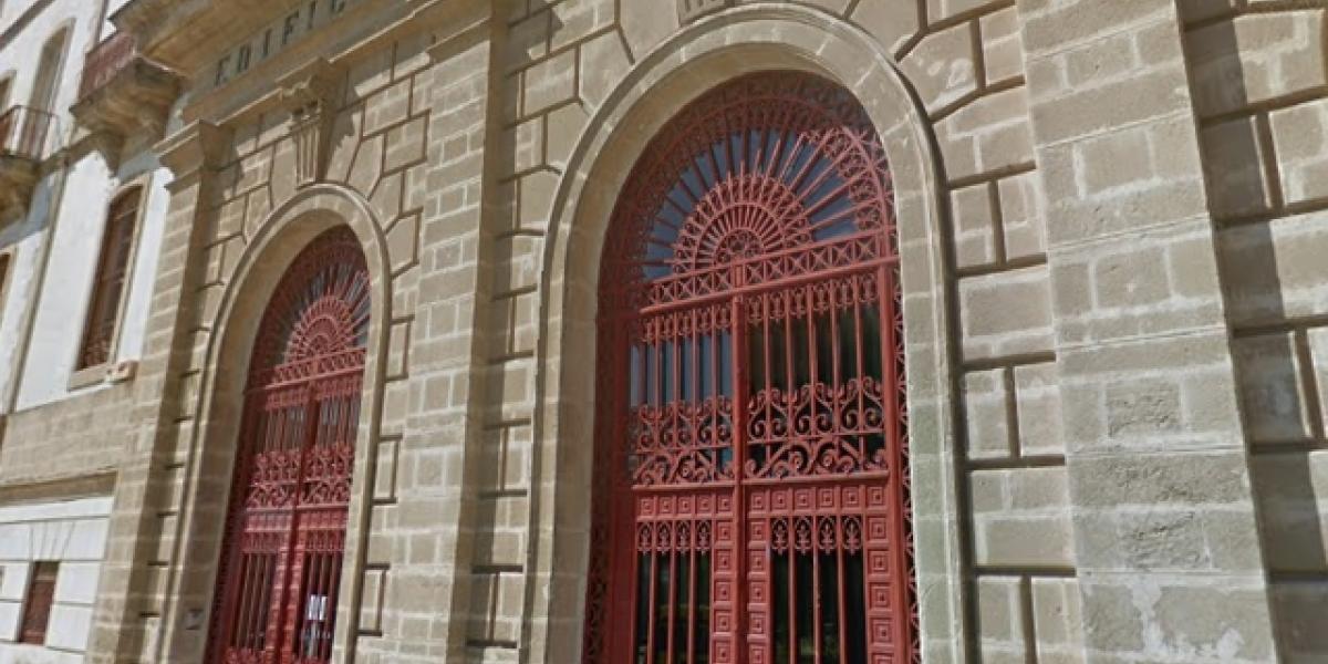 Fachada del Archivo Histórico.