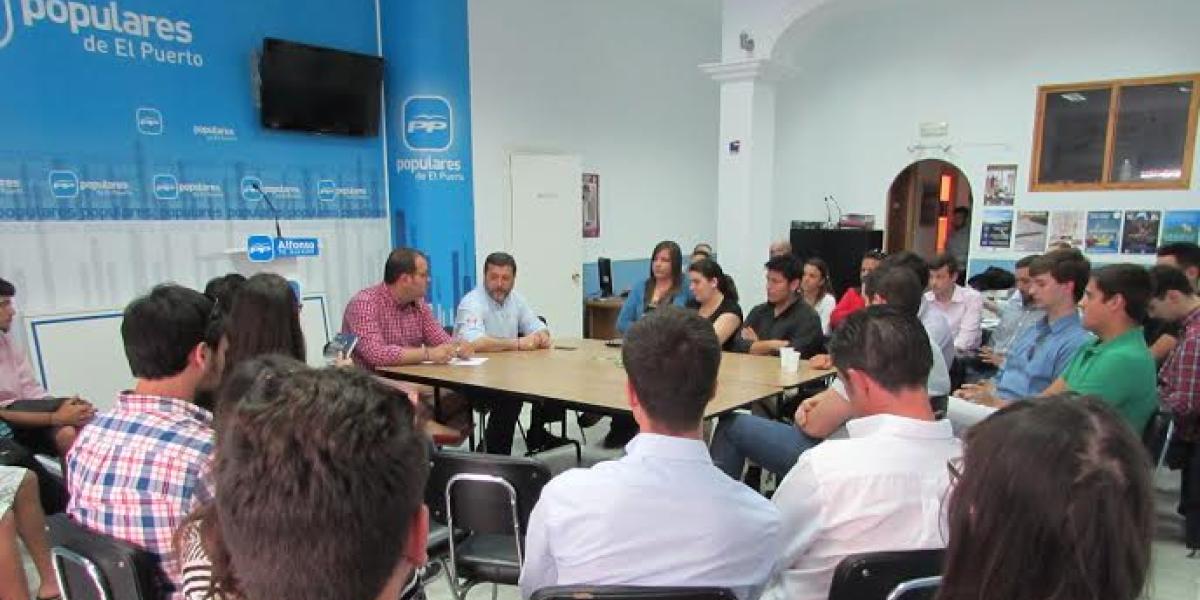 Encuentro del PP con jóvenes.