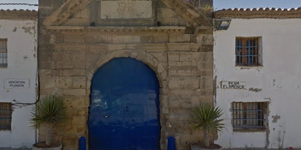 La fachada de la Asociación Cultural "Amigos del Chumi".