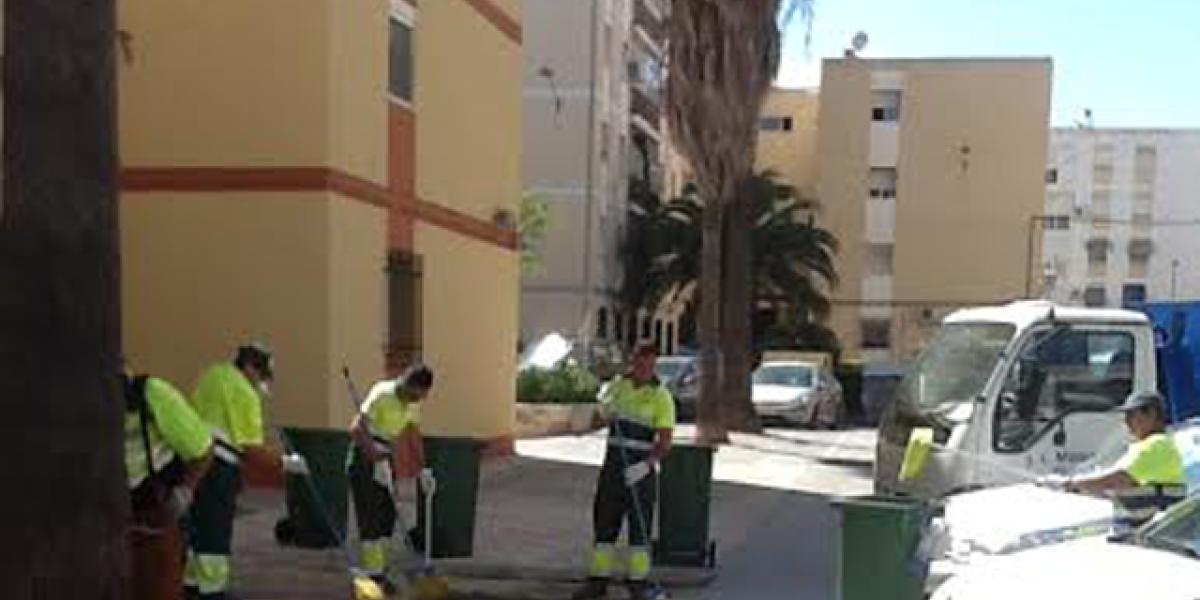 Operarios del Servicio Municipal de Limpieza.