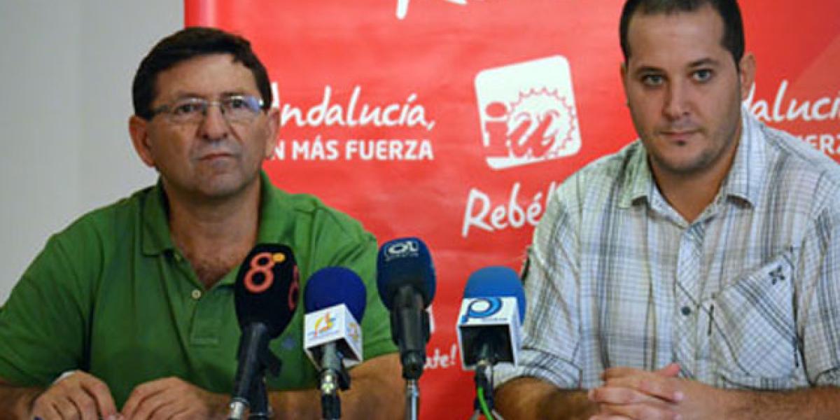 Julio Acale y Antonio Fernández en una rueda de prensa.