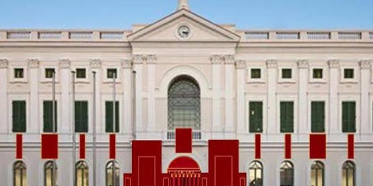 Fachada del Ayuntamiento de El Puerto en Semana Santa.
