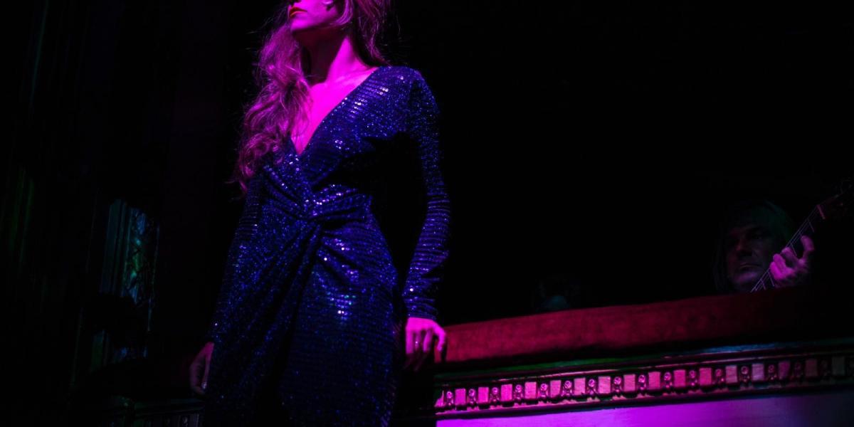 Naty Palomo.