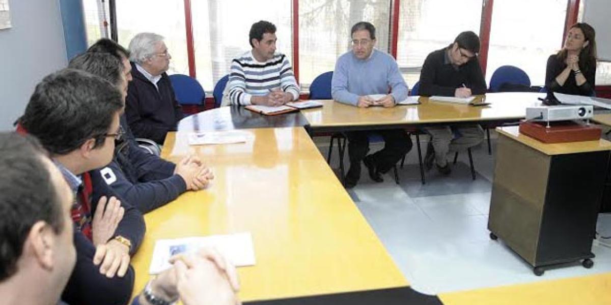 Reunión de Jesús González con el sector pesquero.