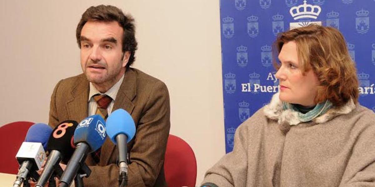 Millán Alegre y Olga Barcáizstegui presentan un concierto de la Agrupación Coral Portuense organizado por la Asociación Cultural Rocalla.