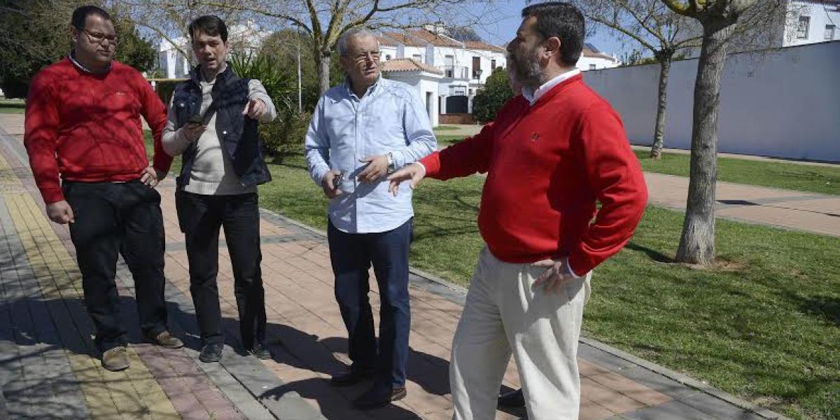El Ayuntamiento realiza mejoras en los alrededores del Parque Calderón