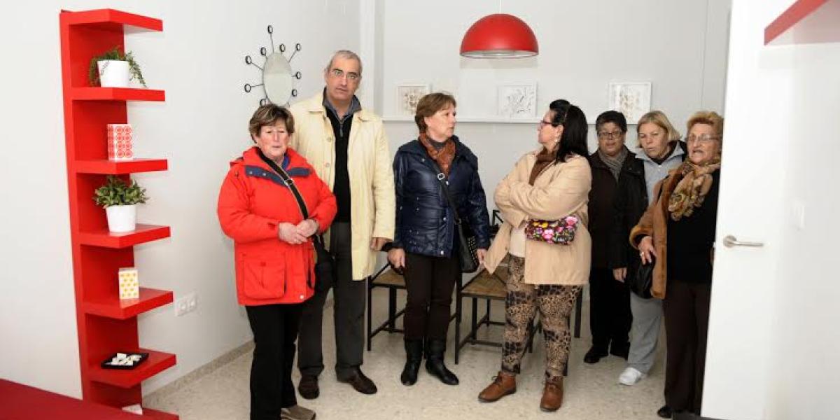 Visita a un piso piloto de la promoción de Santa Clara.