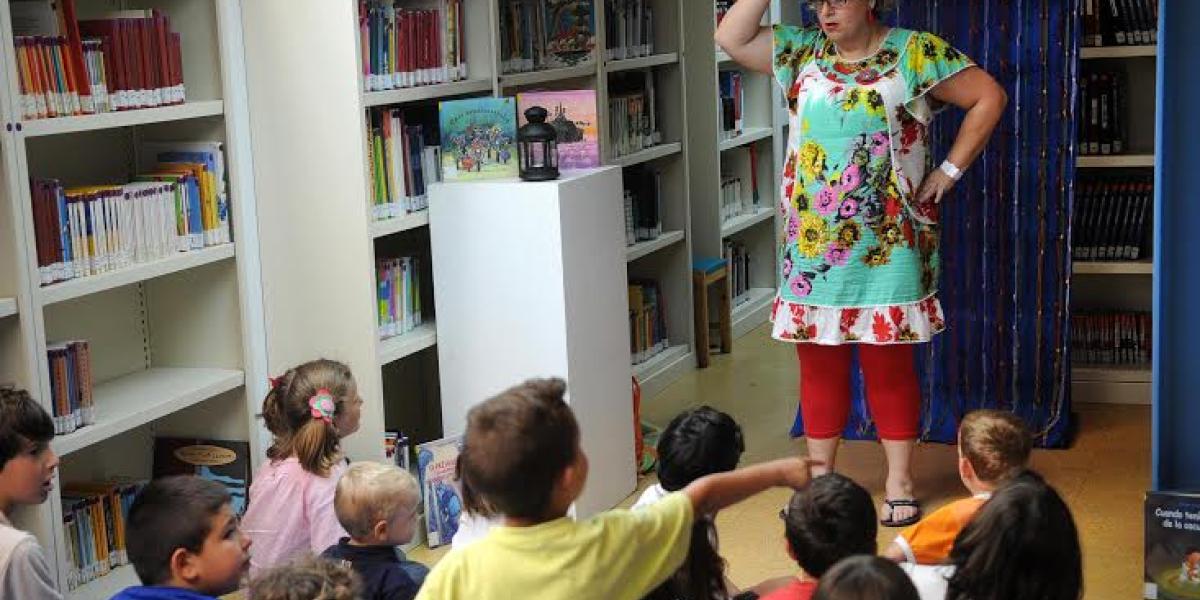 Cuentacuentos en la Biblioteca Pública Municipal.