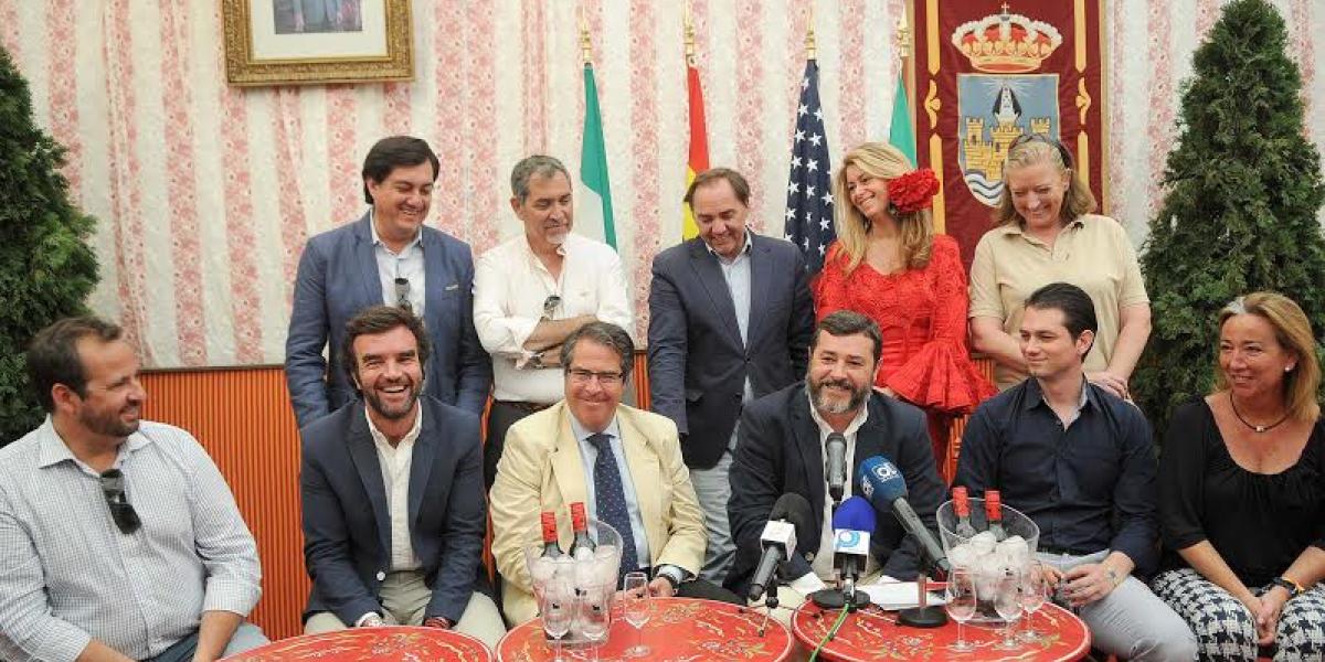 El equipo de Gobierno en la despedida de la Feria 2014.