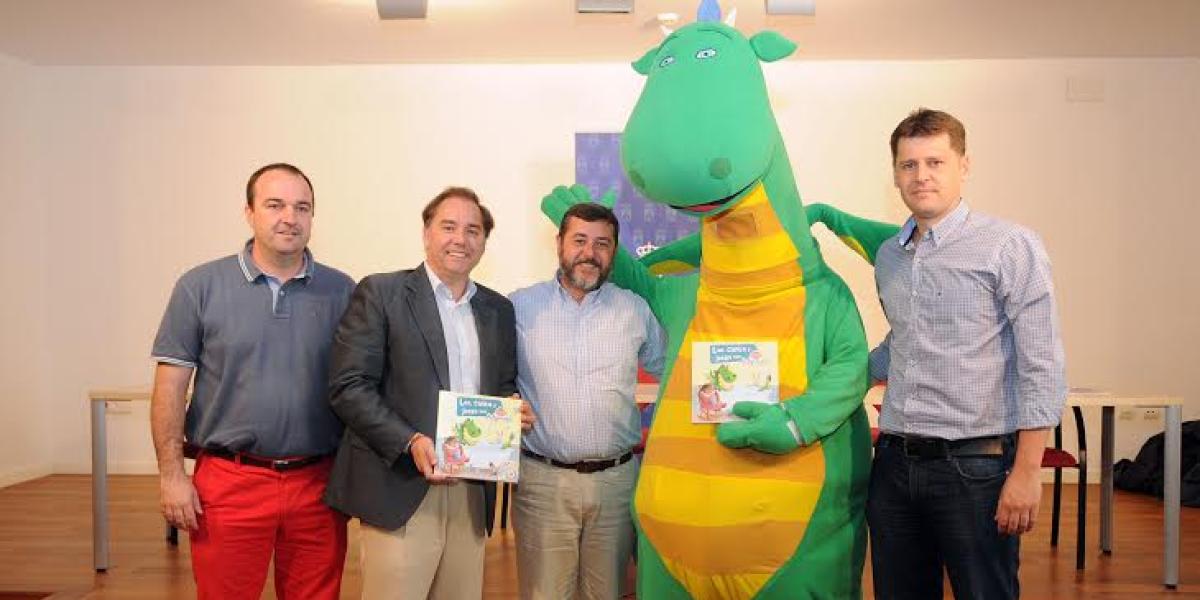 Miembros de Baby Radio con Capdevila y Candón.