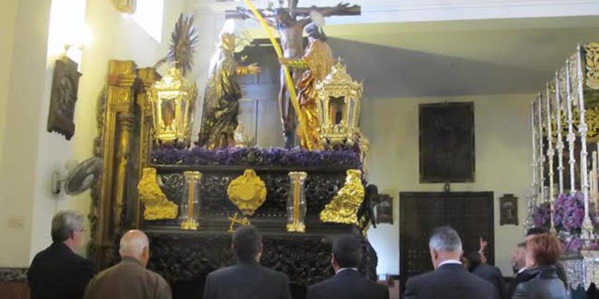 Paso de la Vera-Cruz en la Parroquia de San Joaquín.